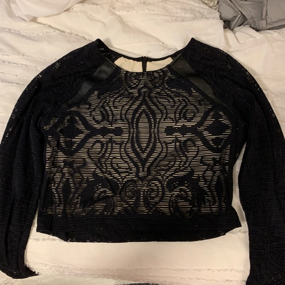 La Pina Black Crop Top - Picture 1 of 3